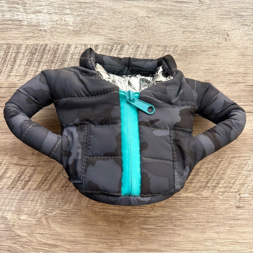 Puffin The Puffy Jacket Insulated Can Cooler Koozie Camo Gray Teal